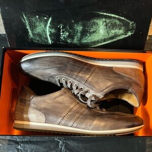 Magnanni gray Leather Sneakers